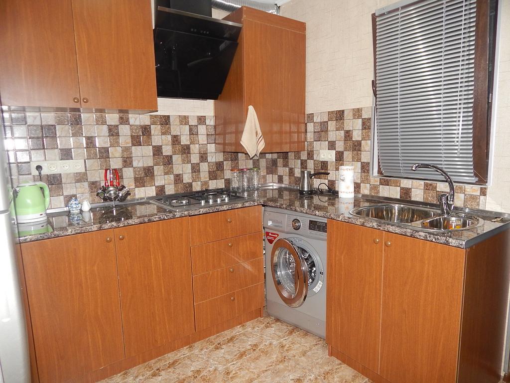 Family Holiday Apartment Tbilisi Buitenkant foto