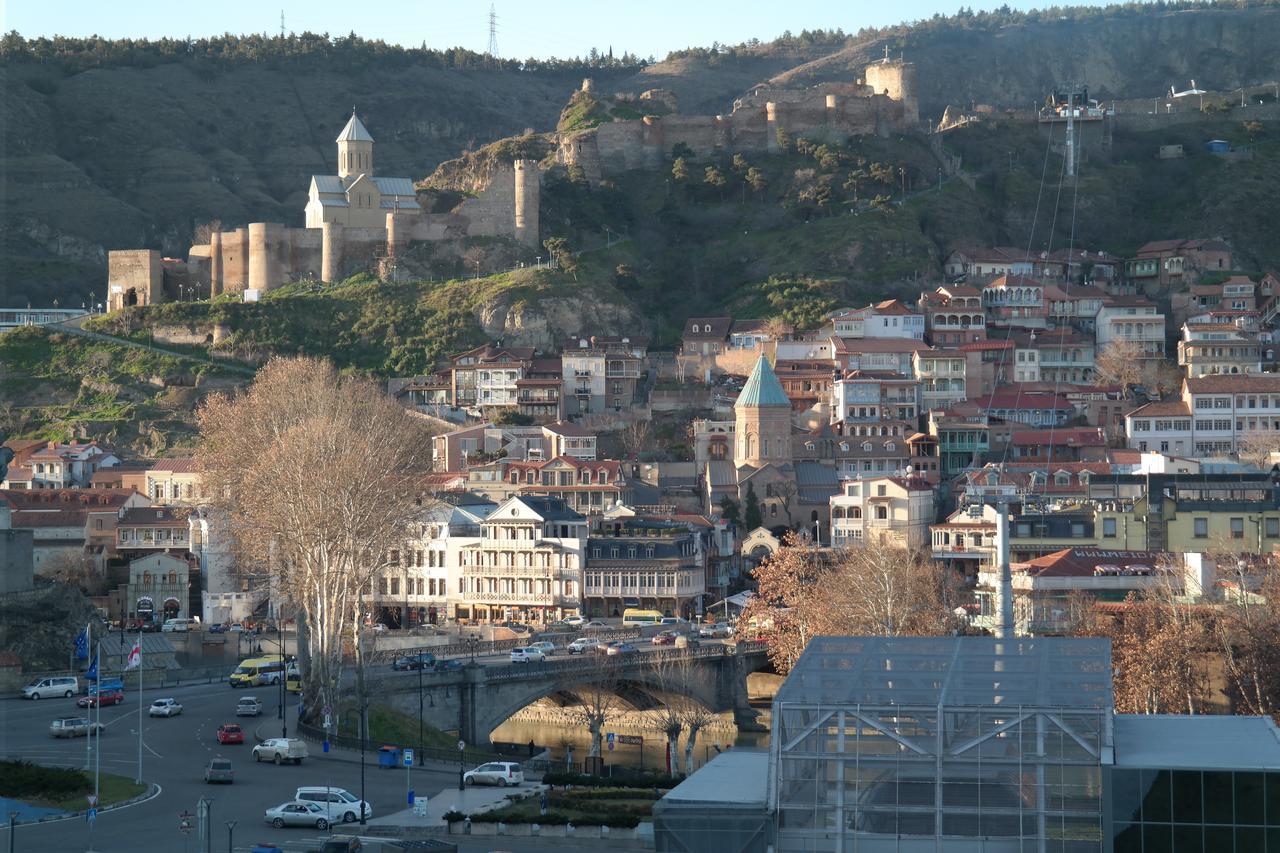 Family Holiday Apartment Tbilisi Buitenkant foto