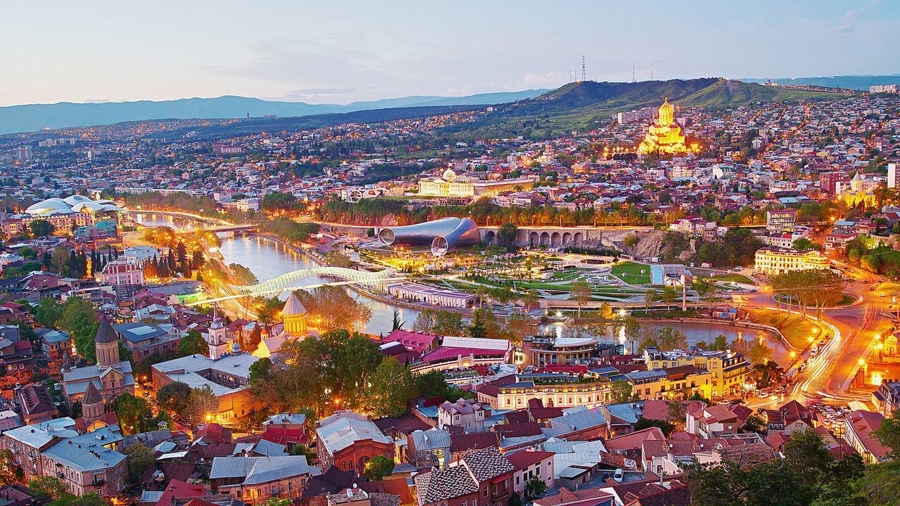Family Holiday Apartment Tbilisi Buitenkant foto